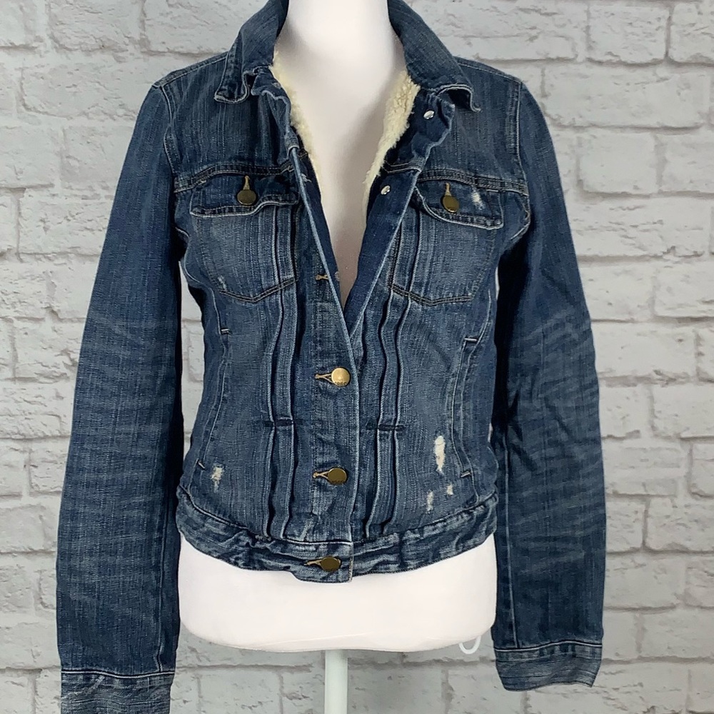 Gap 1969 Distressed Denim Faux Fur Lined Jacket Size Small